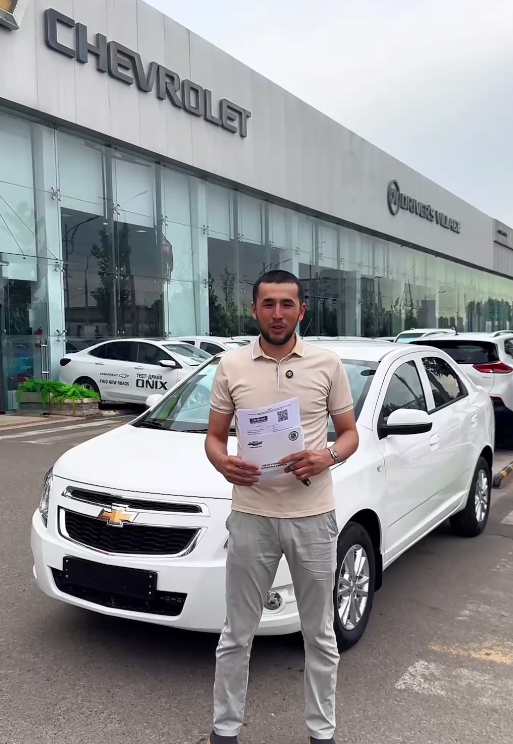 Мы с нетерпением ждём встречи с вами в нашем автоцентре Driver’s Village 😊