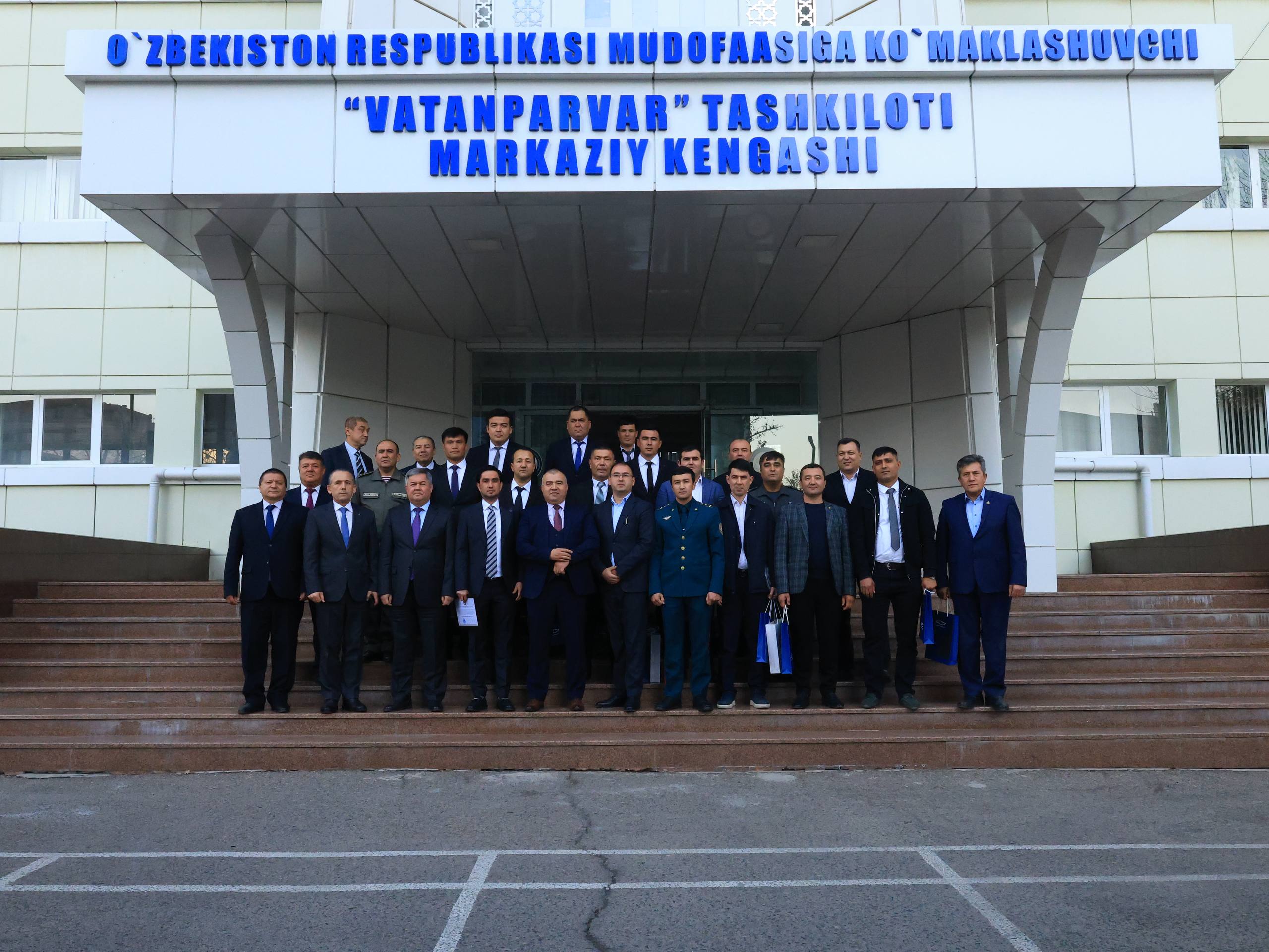 UzAuto Motors JSC participated in the Vatanparvar scientific and practical conference as the main partner in training modern drivers.